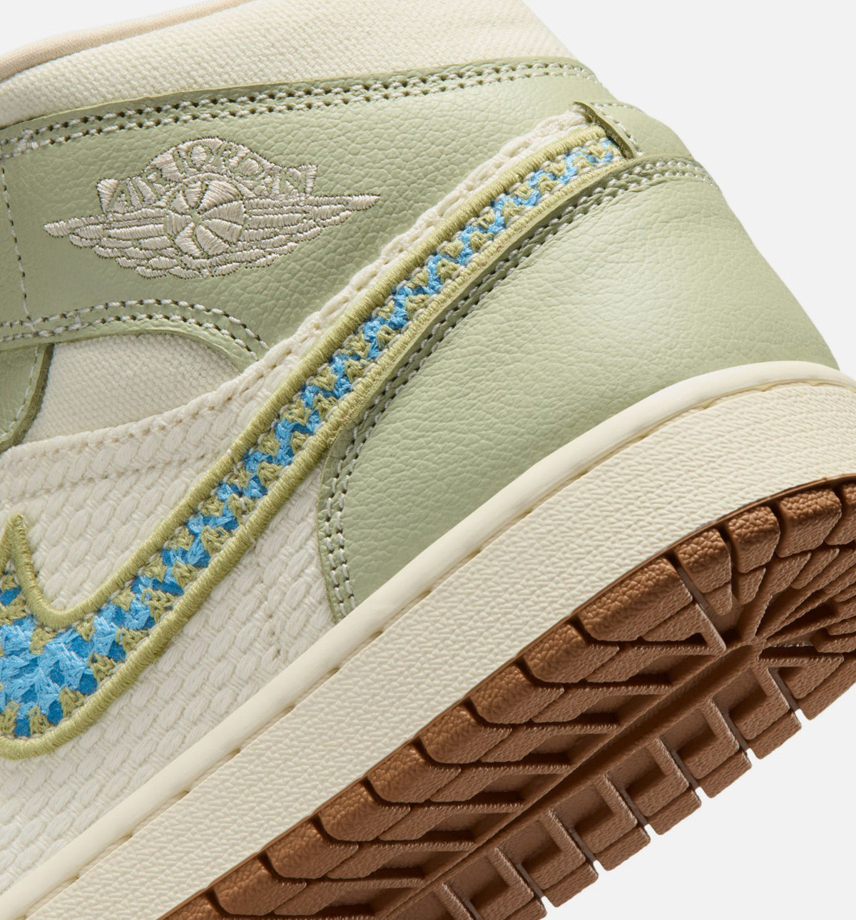 Air Jordan 1 Mid SE Women's Lifestyle Shoe - Olive Aura/Pearl White/Lawn